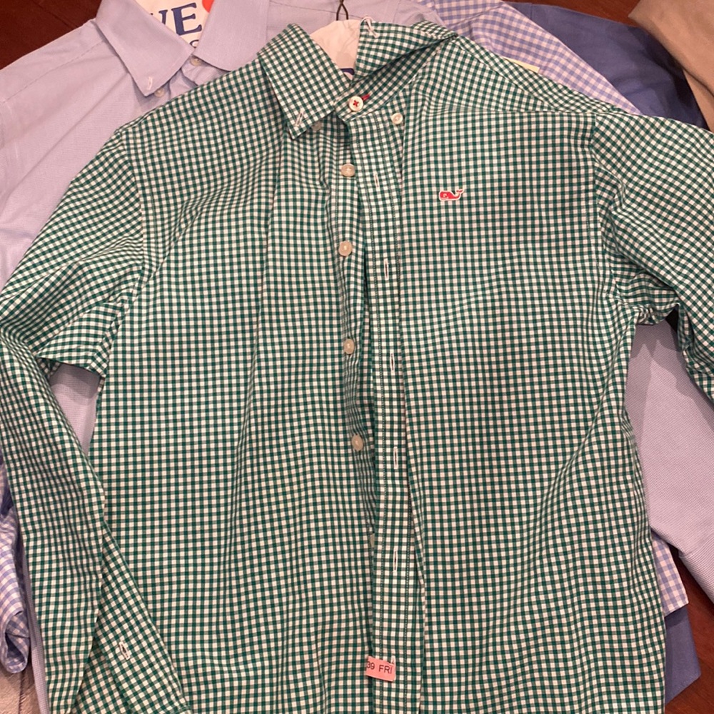 Vineyard Vines Button Down Size L Youth (16-18)